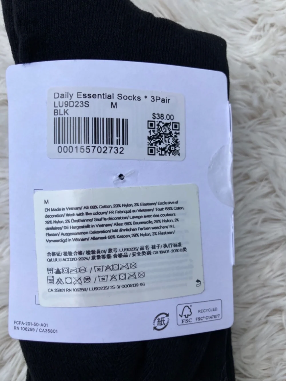 NWT Lululemon Daily Essential Unisex Crew Length 3 pack of Socks Size Medium